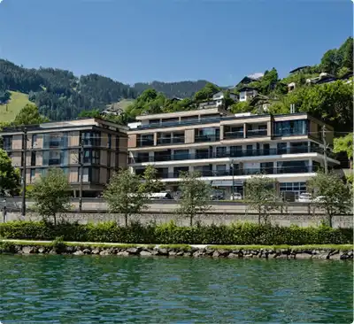 Appartementhaus in Zell am See in Österreich.